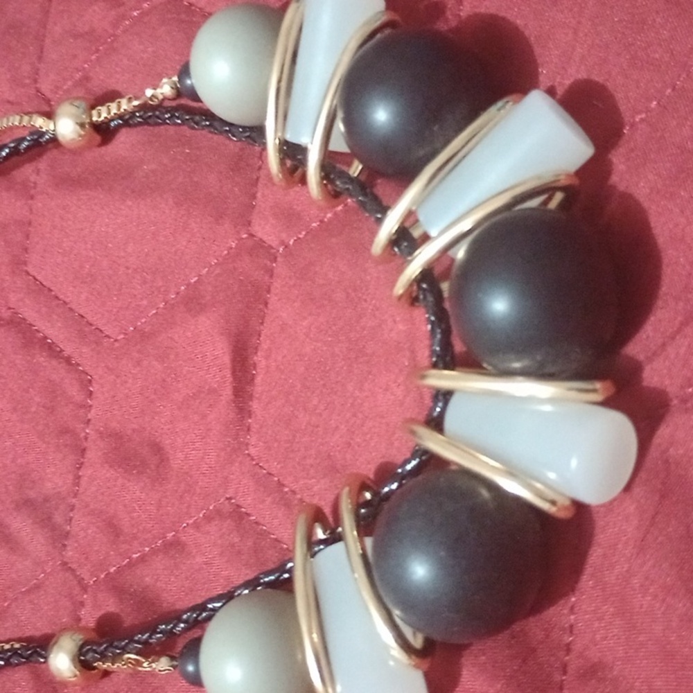 Black and gold Necklace